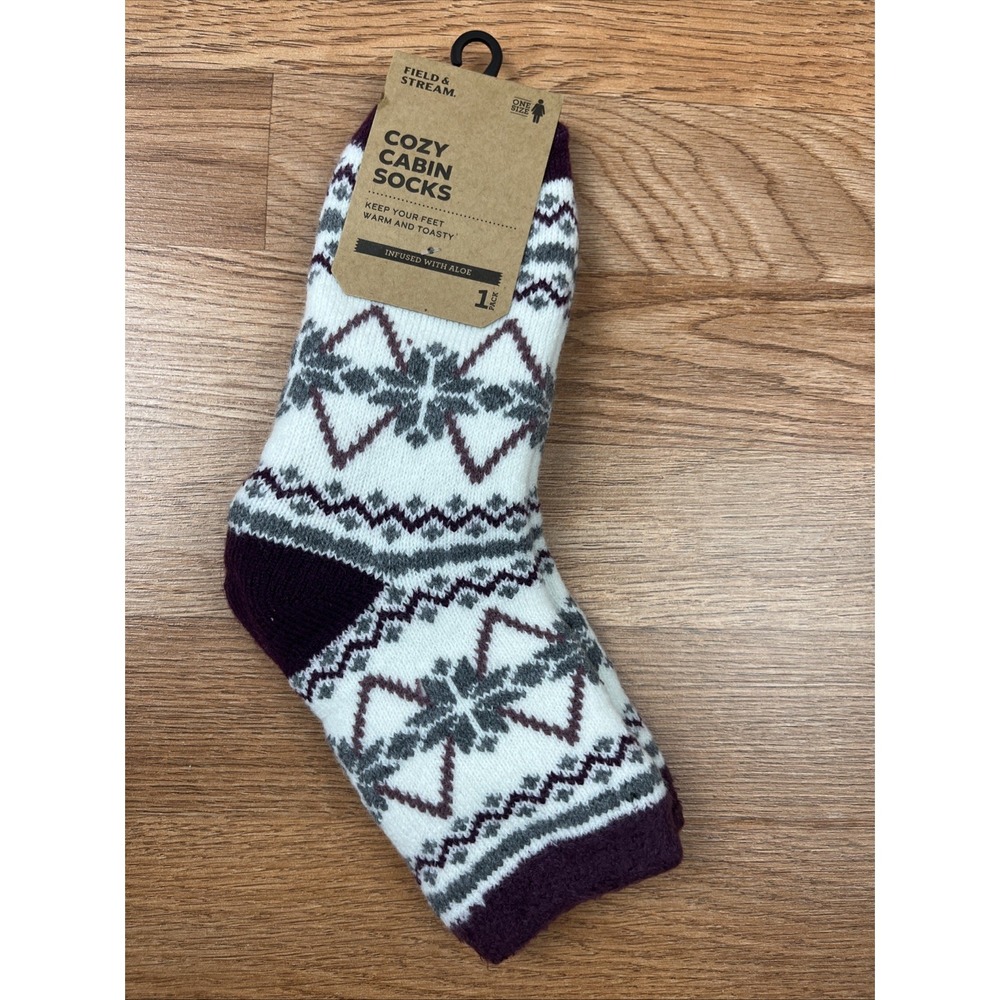 Field & Stream Cozy Cabin Socks Infused with Aloe, 1 Pair, Women's One Size NEW